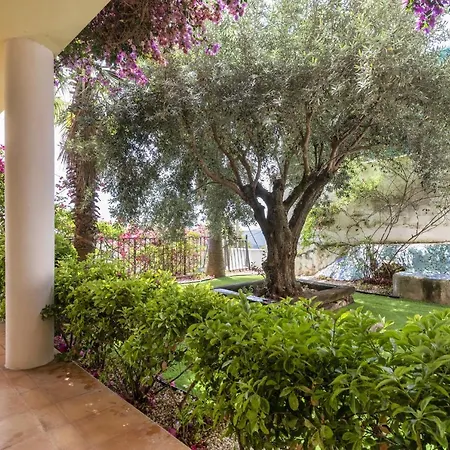 House In Hills With Views To The Sea Semesterbostad Sitges