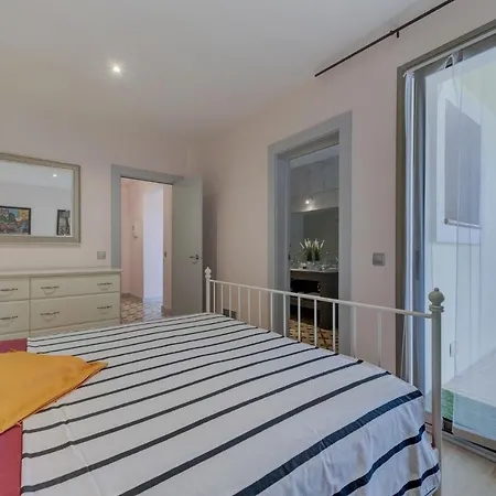 House In Hills With Views To The Sea Dom wakacyjny *