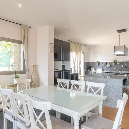 House In Hills With Views To The Sea * Sitges