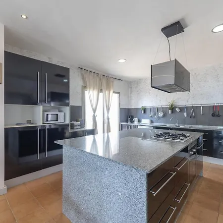 Dom wakacyjny House In Hills With Views To The Sea Sitges