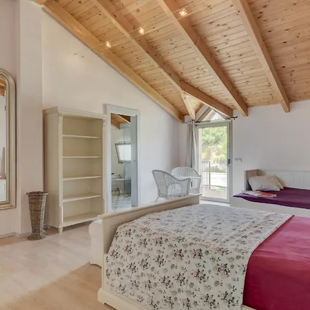 Semesterbostad House In Hills With Views To The Sea