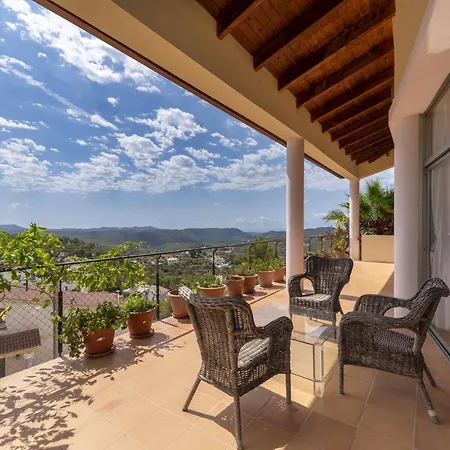 House In Hills With Views To The Sea Semesterbostad Sitges